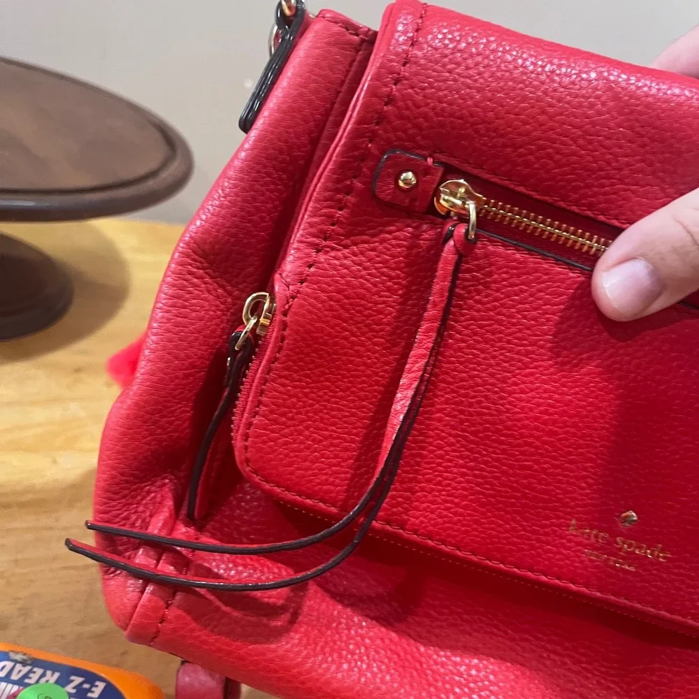Kate‎ Spade Red Pebbled Leather Flap Crossbody Bag Gold Hardware Pom Pom Accent